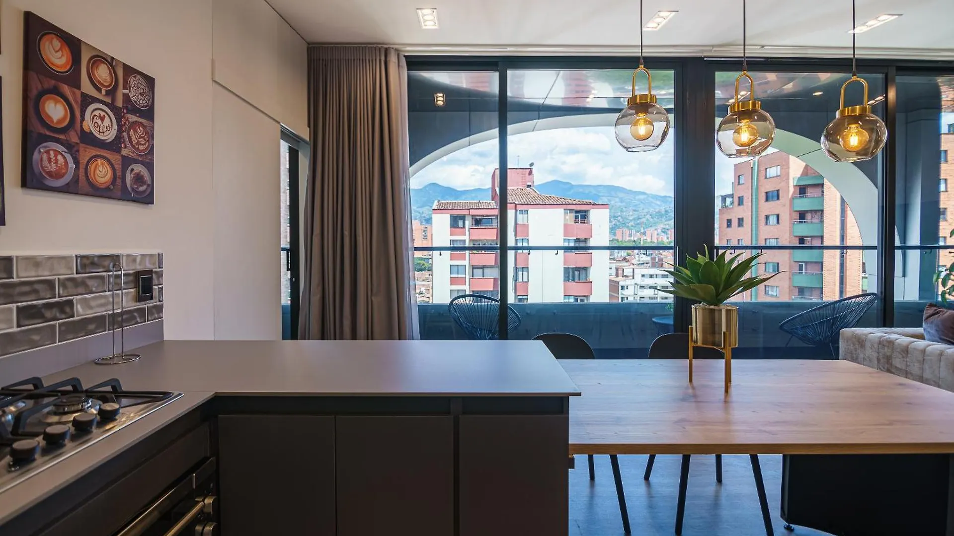 First Class Hotel Medellin 4*,