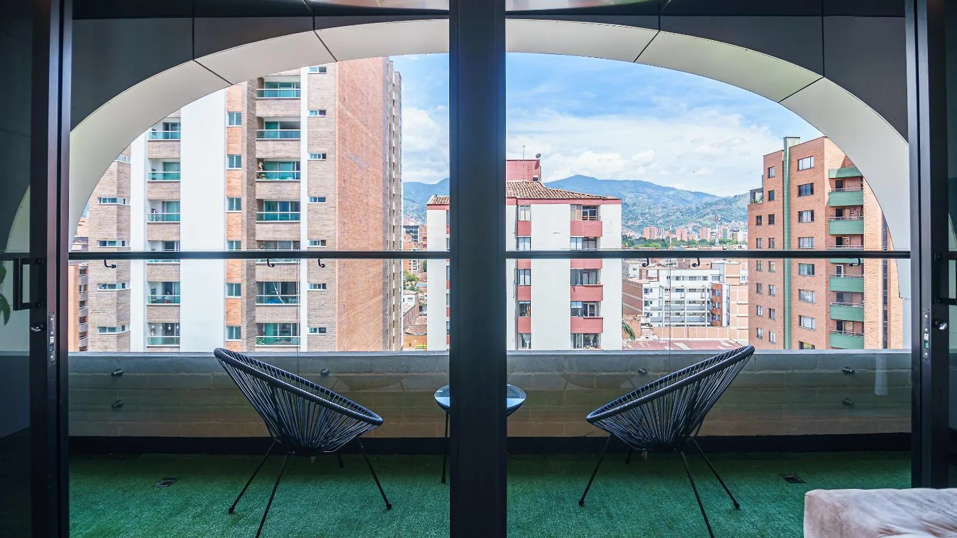 First Class Hotel Medellin