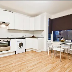 https://private-room-close-to-leeds-university-and-city-centre.yorkshirehotels.net